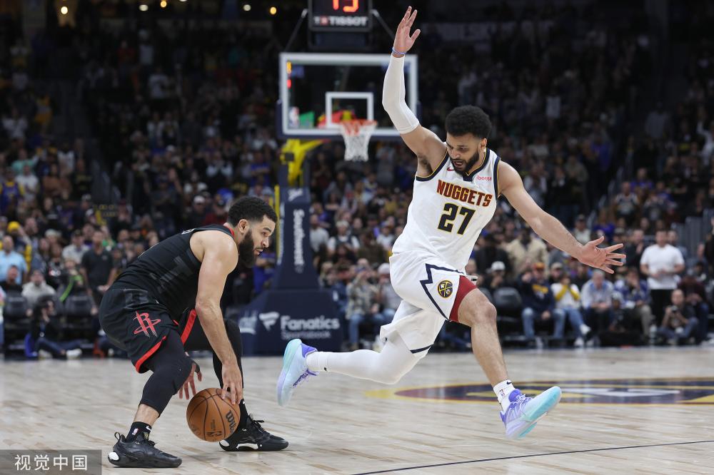 临的多重压 临的多重压