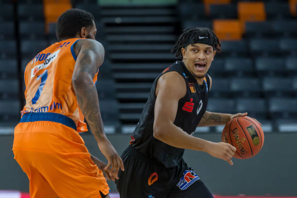 是乒乓球运 是乒乓球运